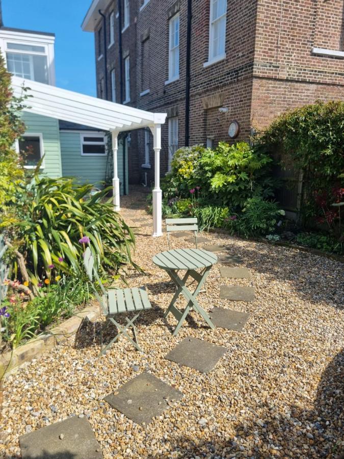 The Coach House- Stunning Detached Coastal Home, With One Car Parking Space, By Historic Deal Castle Exterior photo